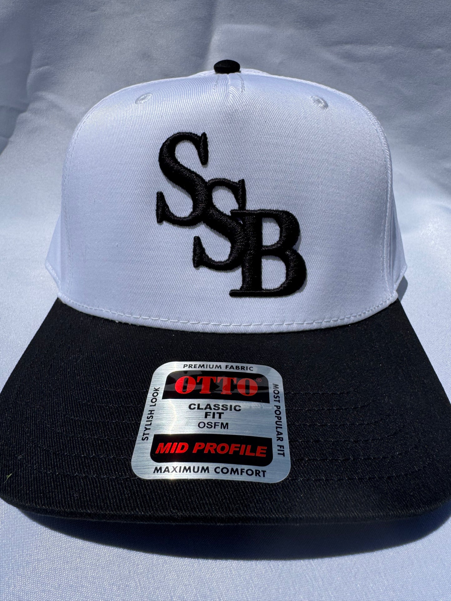 SSB WHITE/BLACK Snapback